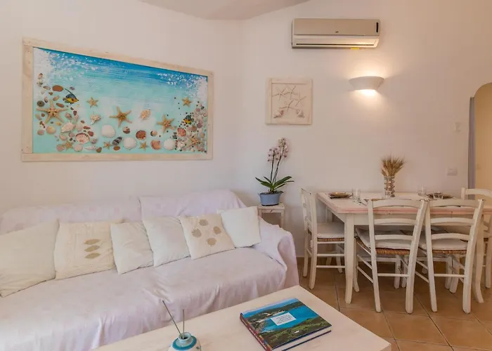 Dimora Di Rosy Pittulongu - Happy Apartament Olbia